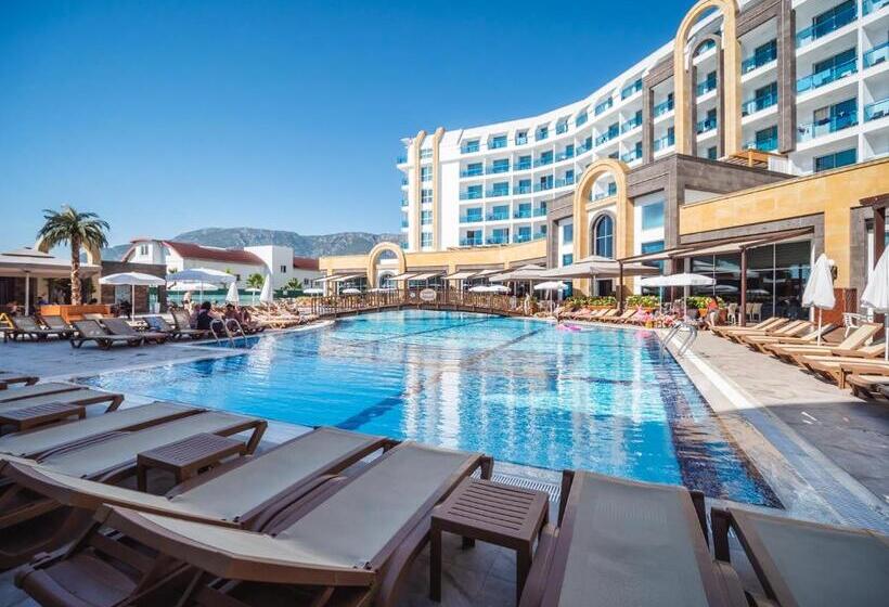 The Lumos Deluxe Resort Hotel & Spa