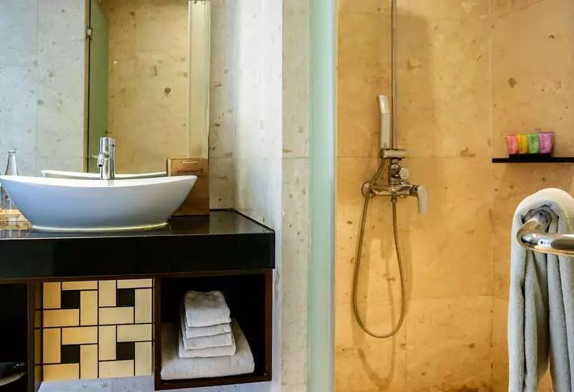 ホテル Golden Tulip Jineng Resort Bali