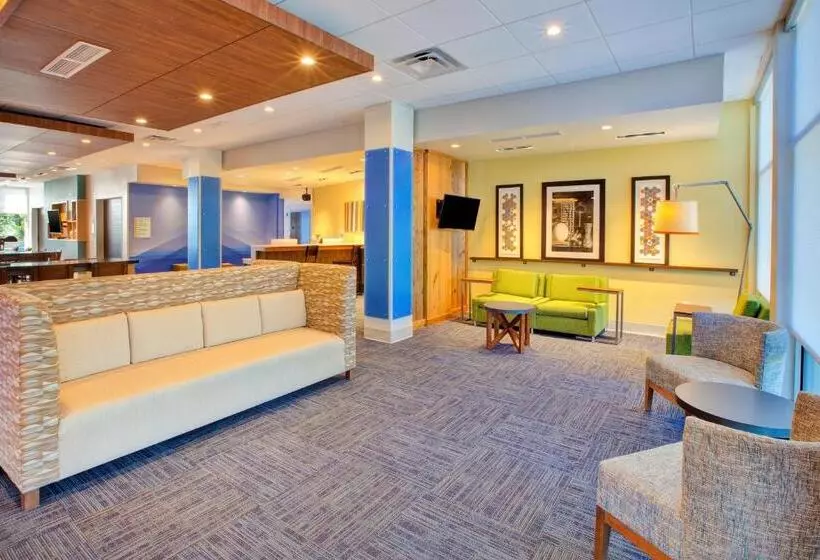 ホテル Holiday Inn Express & Suites New Castle, An Ihg