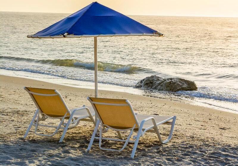 호텔 Kouros Palace