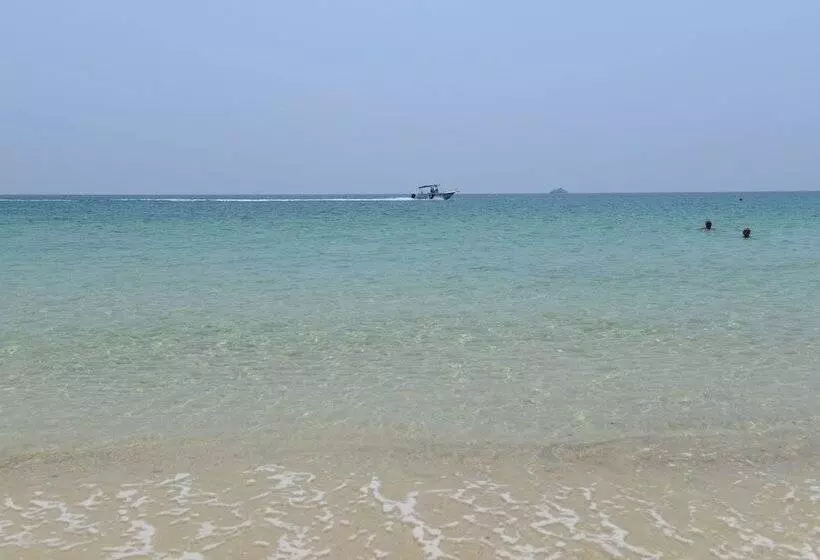 هتل Sangthian Beach Resort