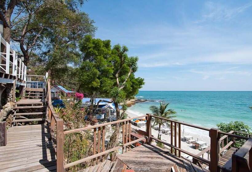 בית מלון כפרי Sangthian Beach Resort