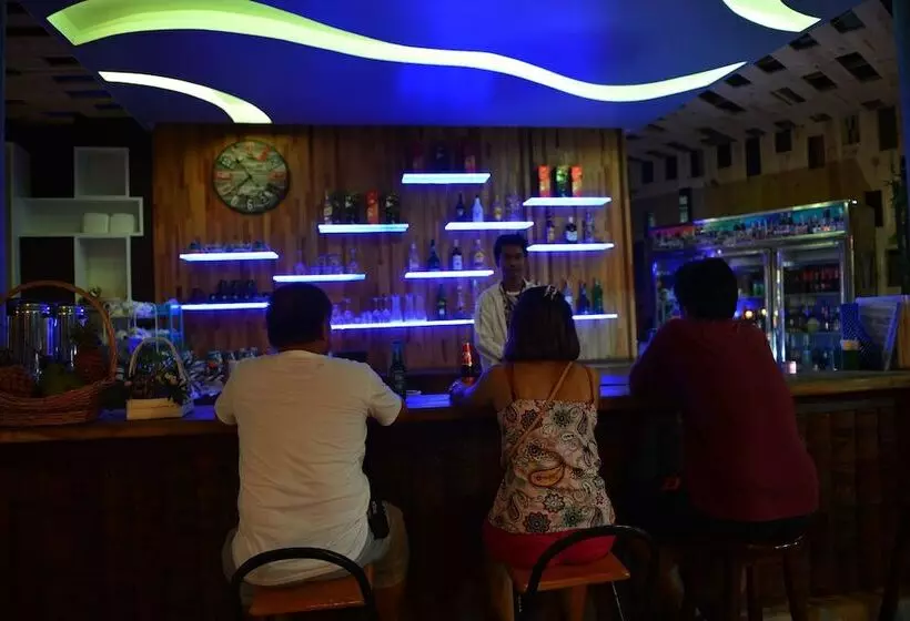 هتل Sangthian Beach Resort