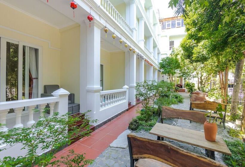 هتل T&t Resort And Spa