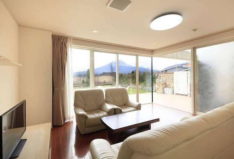 Kawaguchiko Urban Resort Villa