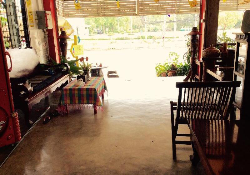 פנסיון Ez House