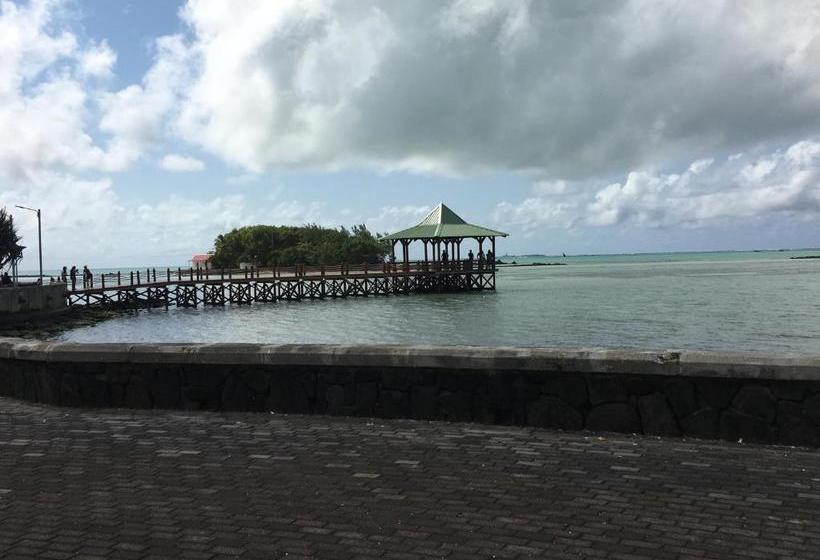 پانسیون Les Aigrettes