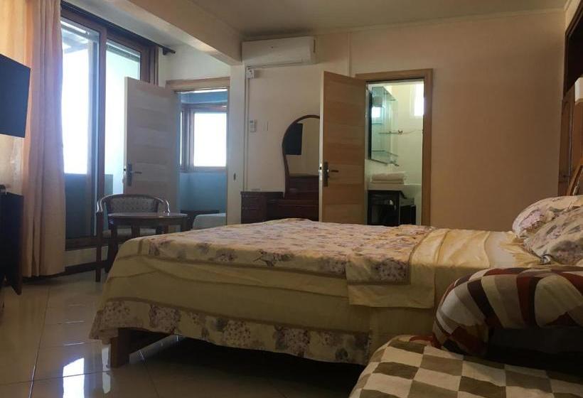 پانسیون Les Aigrettes