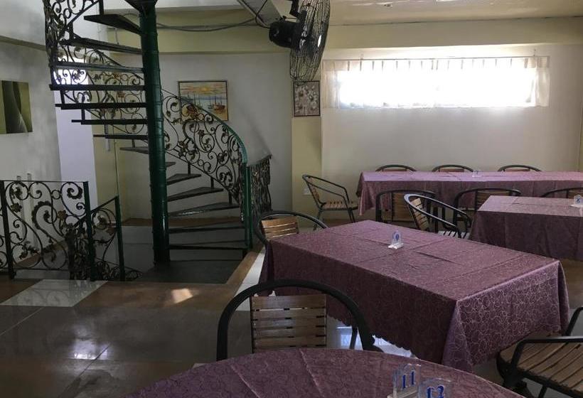 پانسیون Les Aigrettes