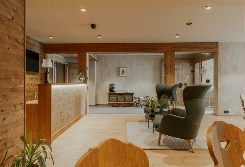 تختخواب و صبحانه Almrausch Boutique Chalet