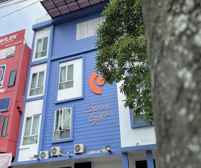 בית מלון כפרי Behomy Corner Eight Lippo Karawaci