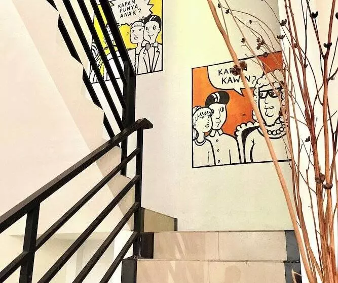 ホテル Behomy Corner Eight Lippo Karawaci