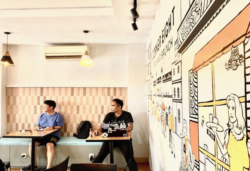 בית מלון כפרי Behomy Corner Eight Lippo Karawaci