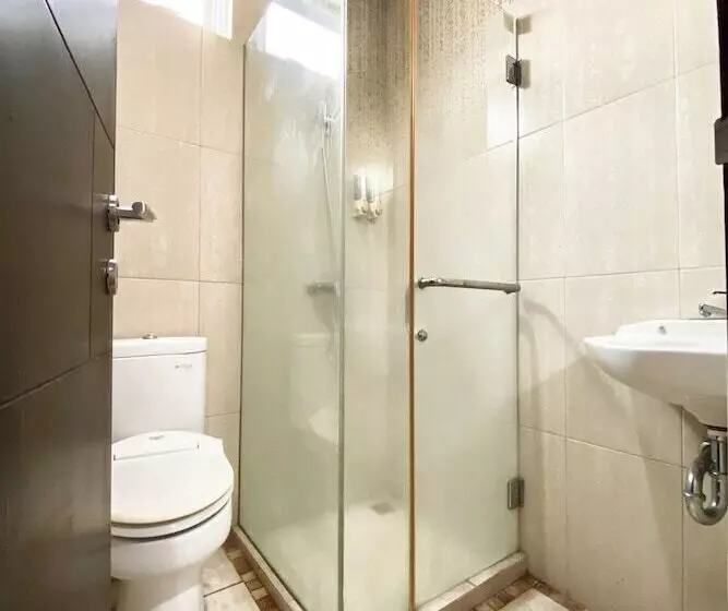 ホテル Behomy Corner Eight Lippo Karawaci