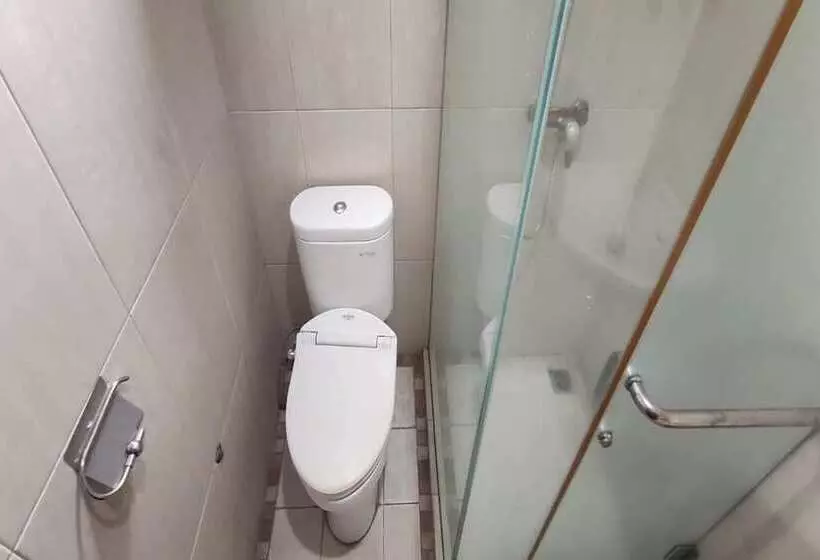 ホテル Behomy Corner Eight Lippo Karawaci