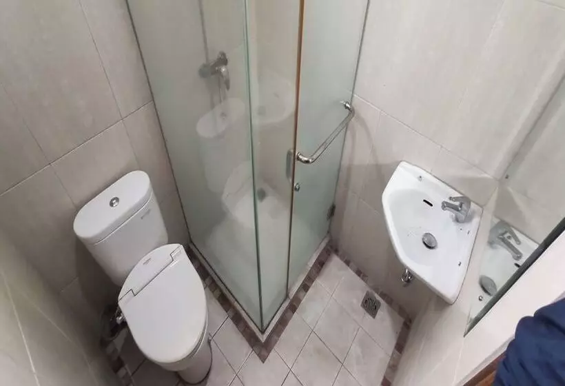 ホテル Behomy Corner Eight Lippo Karawaci