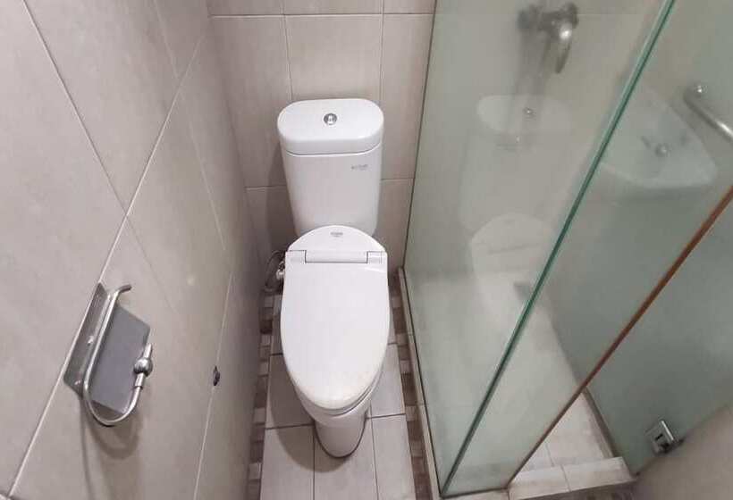 בית מלון כפרי Behomy Corner Eight Lippo Karawaci