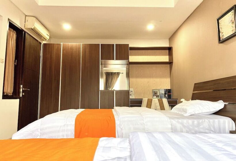בית מלון כפרי Behomy Corner Eight Lippo Karawaci