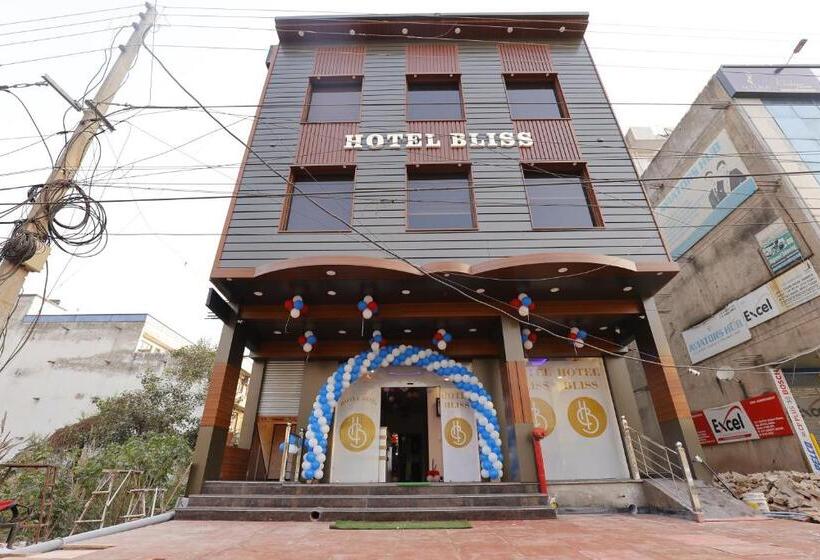 Hotel Bliss