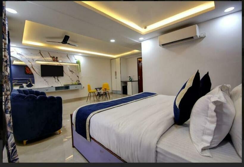 בית מלון כפרי Noida Dreams 144