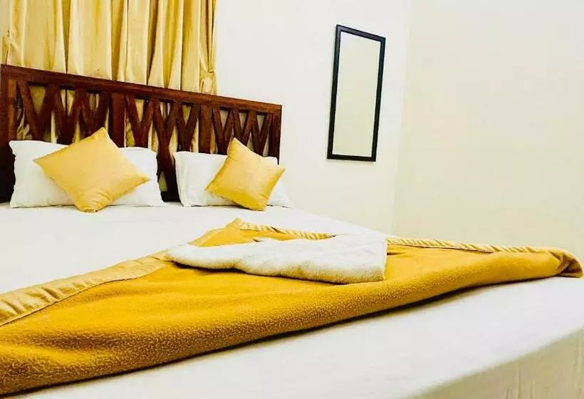 پانسیون Jack S Den Residency
