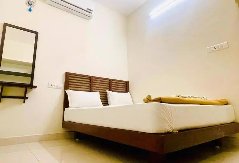 پانسیون Jack S Den Residency