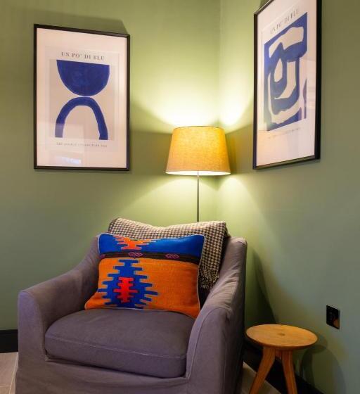 Отель Hailes   A Newly Converted Barn On Our Farm Between Stratford Upon Avon And The Cotswolds