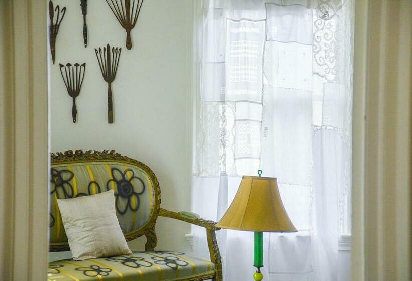 Bed and Breakfast The Waldoboro Inn Room 3