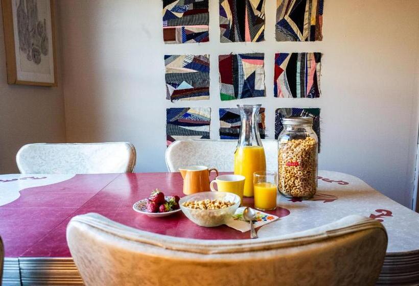 Bed and Breakfast The Waldoboro Inn Room 3