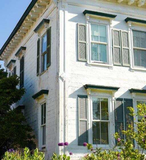 Bed and Breakfast The Waldoboro Inn Room 3