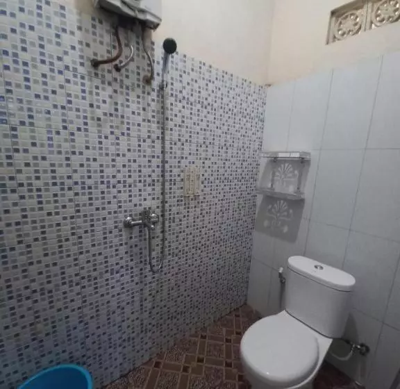 Otel Collection O 92634 Villa Ds