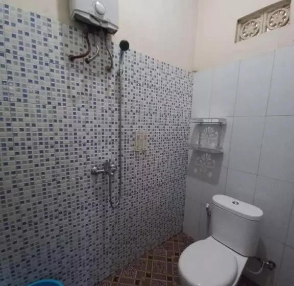 Otel Collection O 92634 Villa Ds