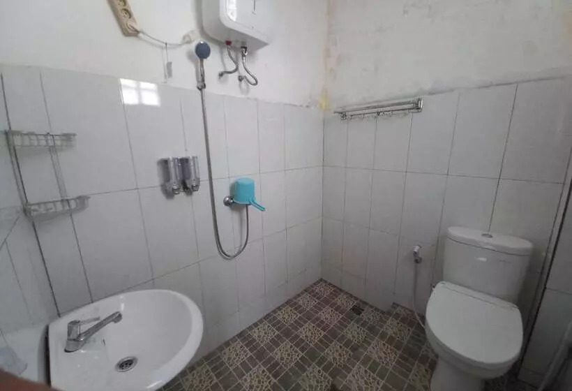 Otel Collection O 92634 Villa Ds