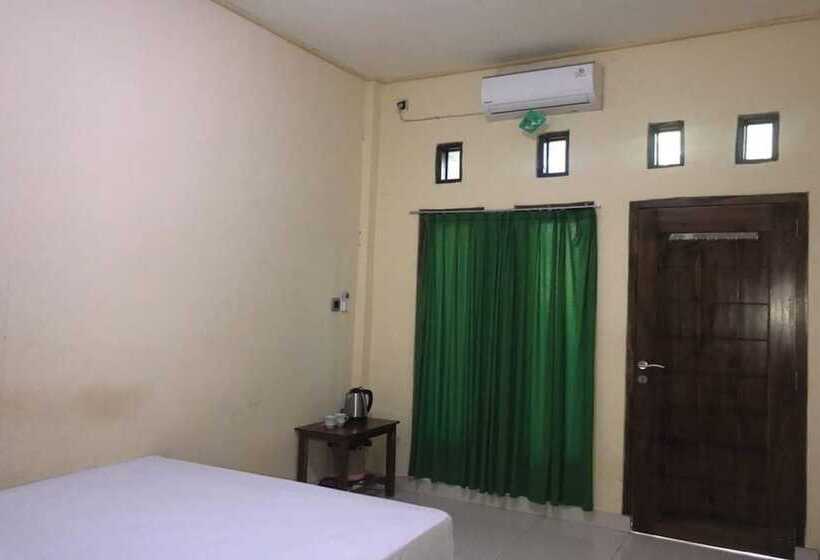 فندق Oyo 92608 Penginapan Mc Lodge