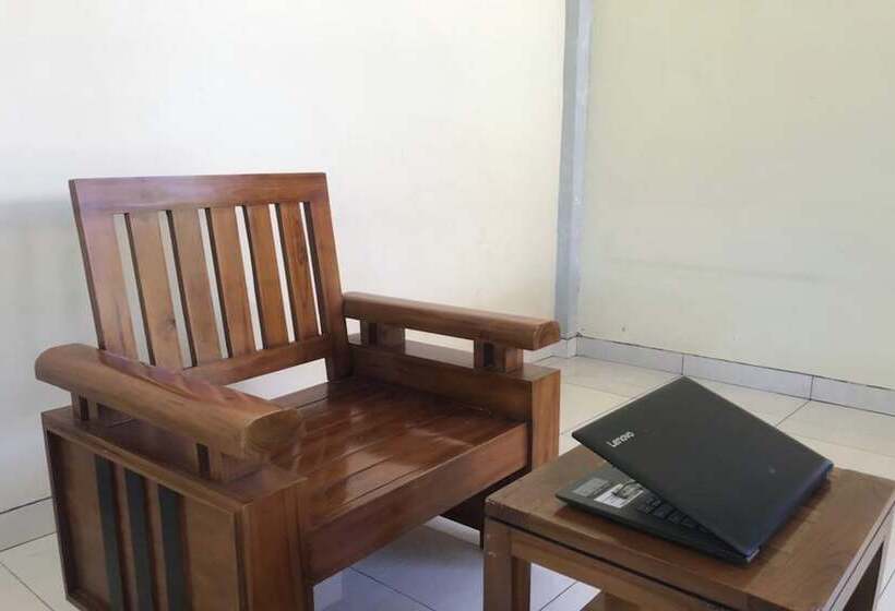 فندق Oyo 92608 Penginapan Mc Lodge