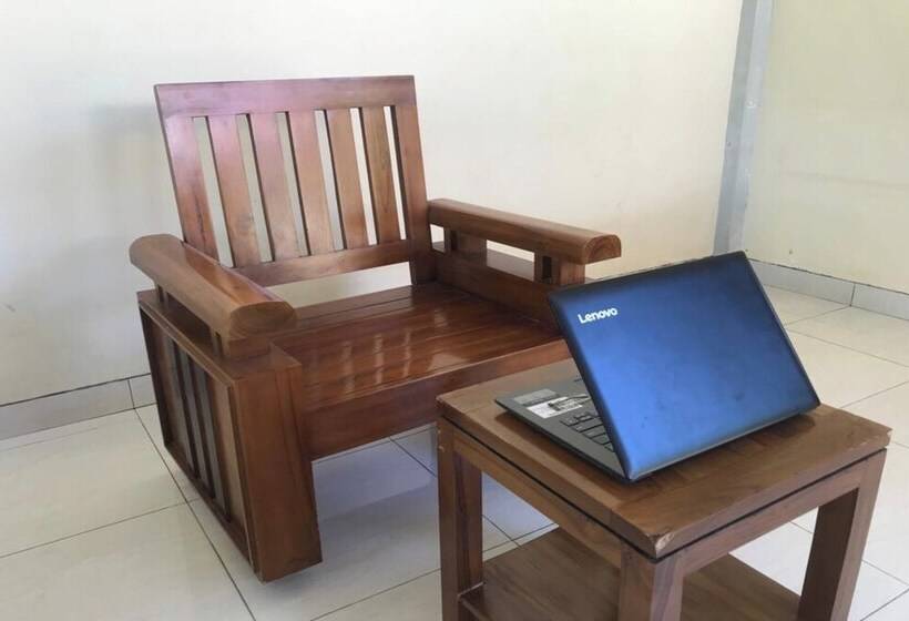 فندق Oyo 92608 Penginapan Mc Lodge