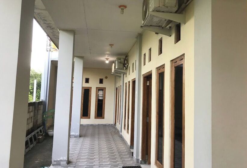 فندق Oyo 92608 Penginapan Mc Lodge