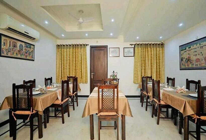 Hotel Oyo Flagship 81366 Taj Wonder Inn