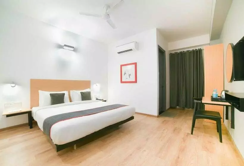 Hotelli Townhouse 1230 Yu Turn