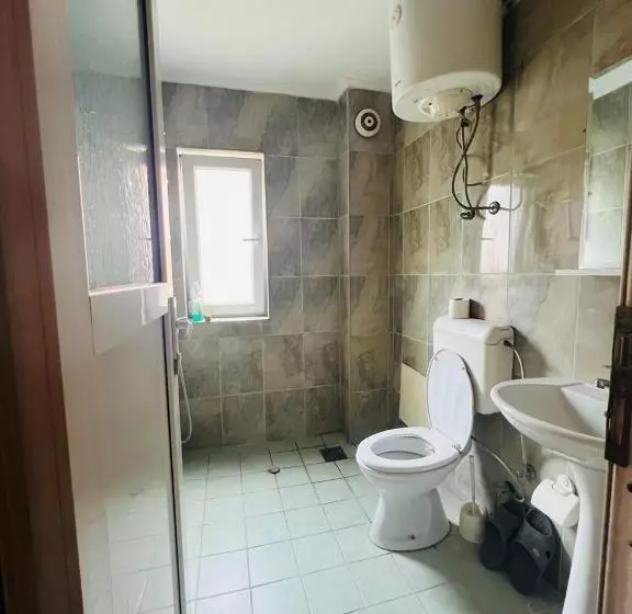 پانسیون Guest House Velania