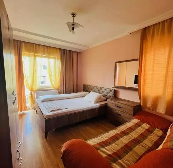 پانسیون Guest House Velania