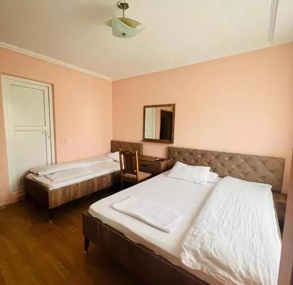 پانسیون Guest House Velania