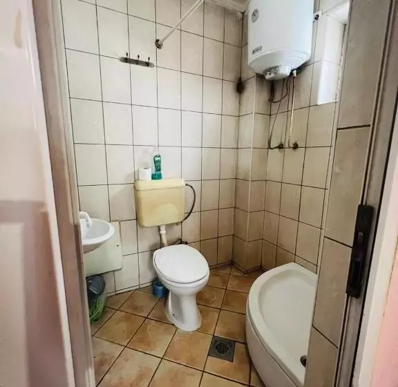 پانسیون Guest House Velania