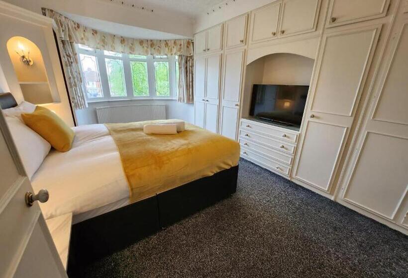 پانسیون Sheldon Shared House