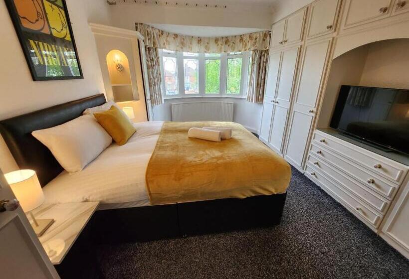 پانسیون Sheldon Shared House