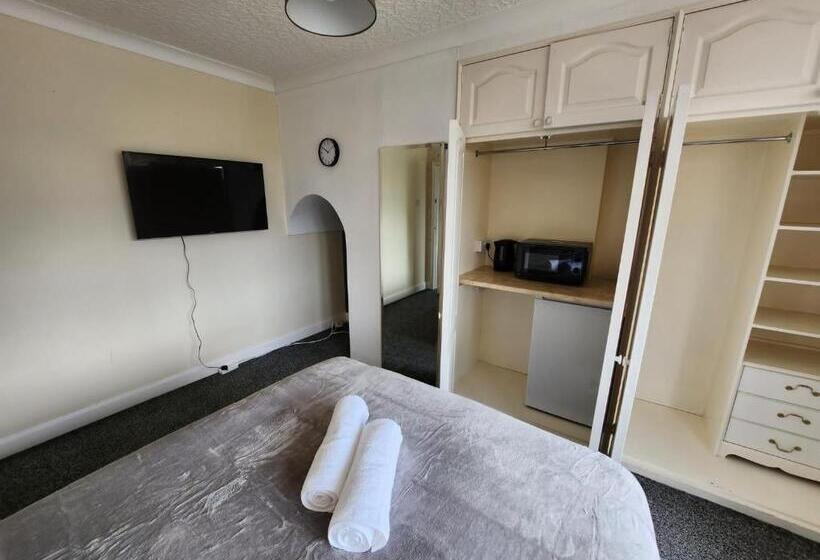 پانسیون Sheldon Shared House