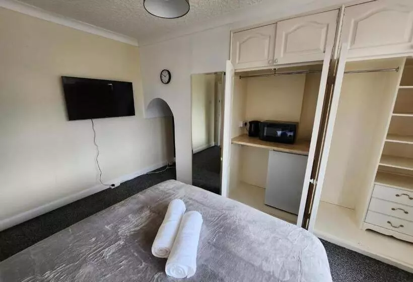 پانسیون Sheldon Shared House