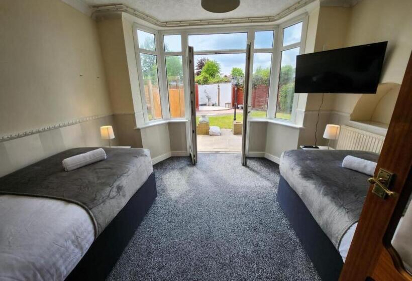 پانسیون Sheldon Shared House