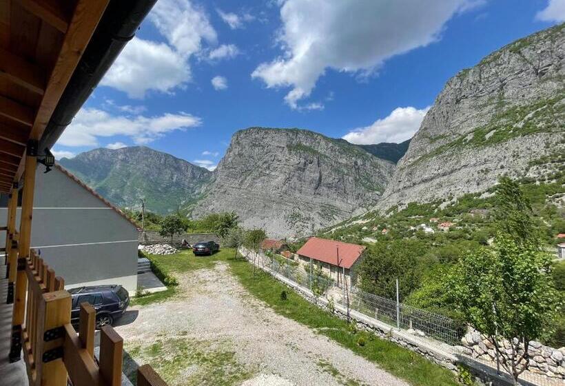 پانسیون Turi Selcë