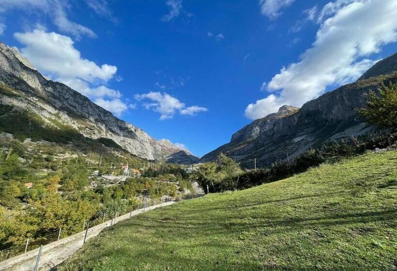 پانسیون Turi Selcë